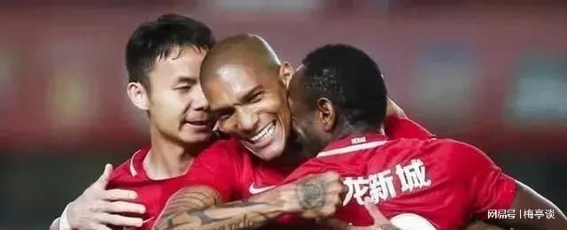 关于建业客场不敌申花，球队陷入保级压力的信息