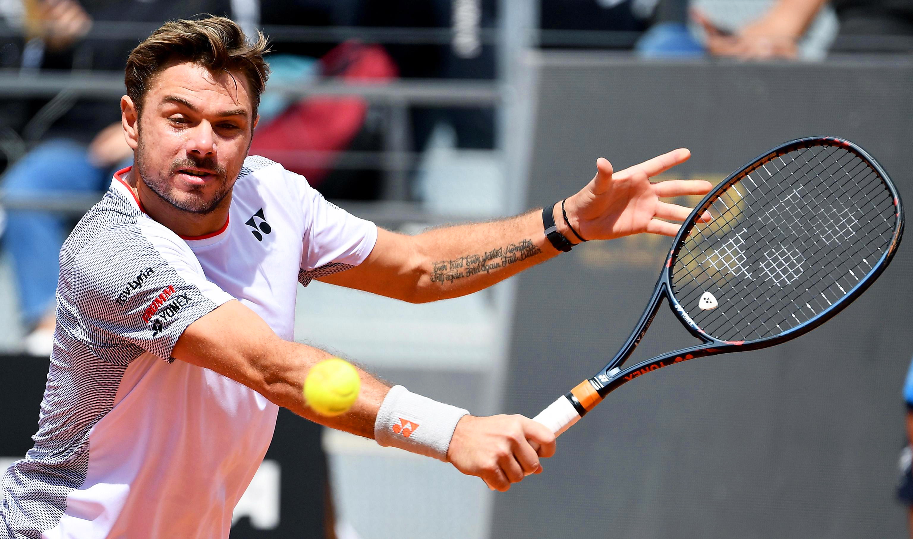 意大利网球队完胜欧洲网球队,瓦林卡统治全场的简单介绍 意大利网球队完胜欧洲网球队,瓦林卡统治全场的简单介绍