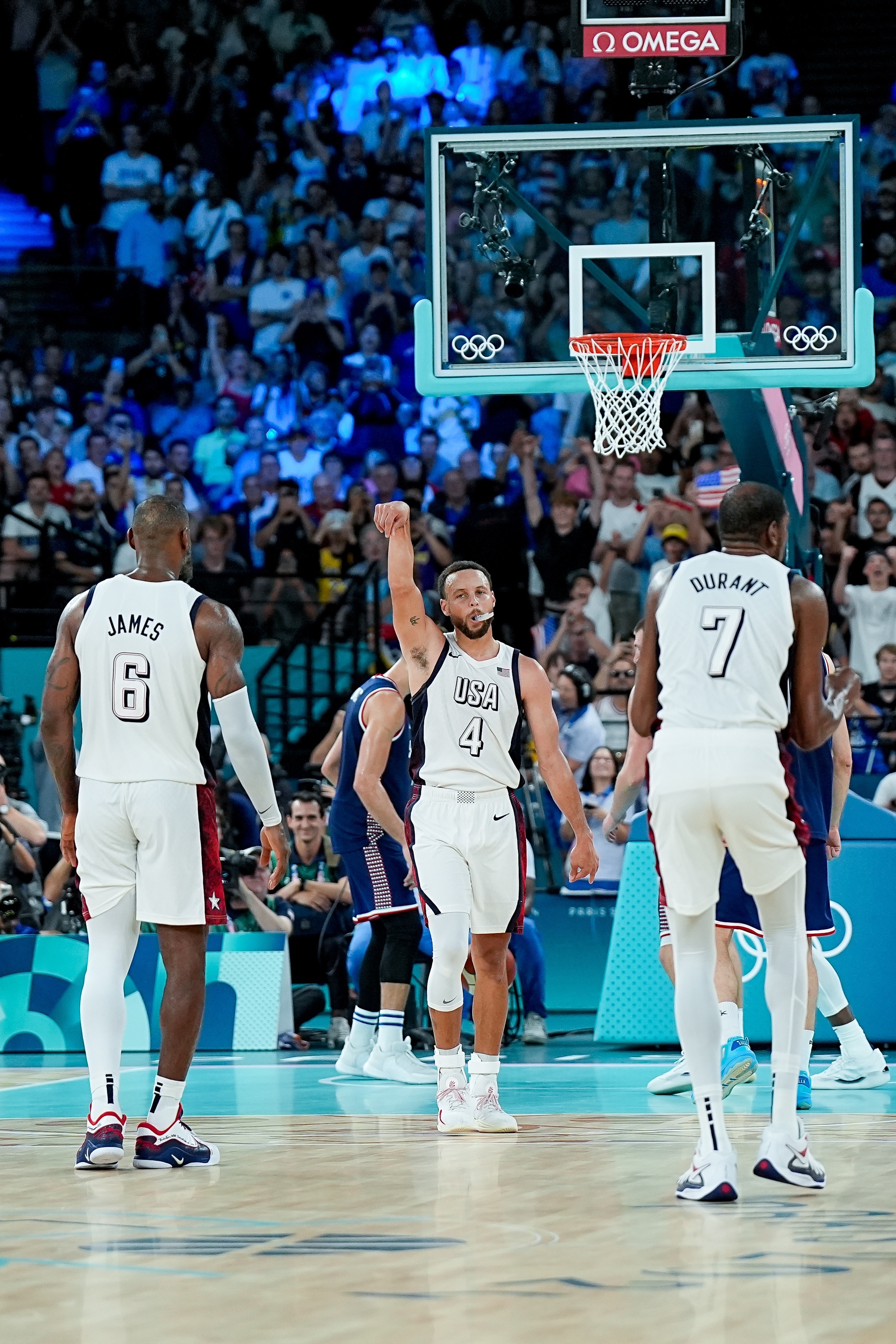 关于澳大利亚男篮横扫法国男篮，杜兰特爆发神勇的信息